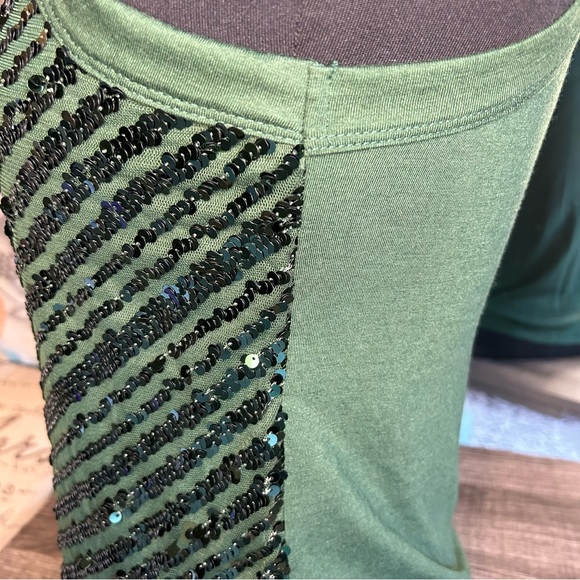 NWT No Boundaries Green Sequin Top - Picture 3 of 6